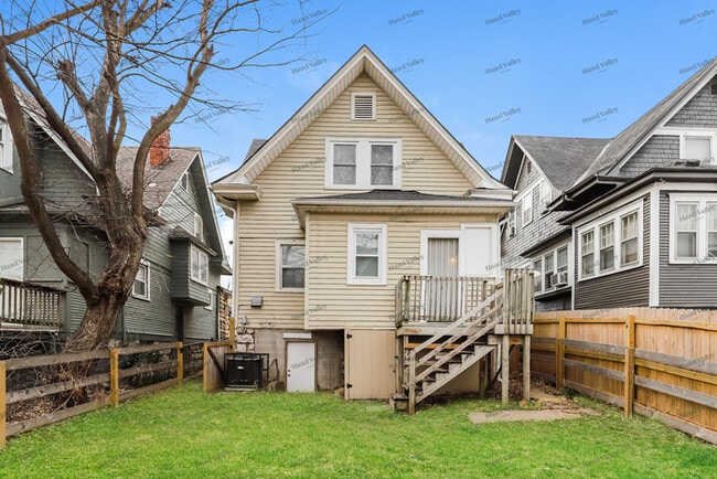 Building Photo - 3803 Wayne Ave