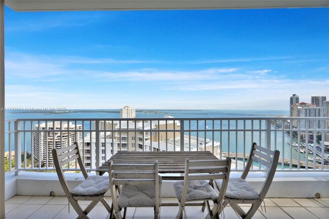 Building Photo - 801 Brickell Key Blvd