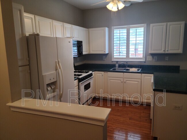 Building Photo - 8014 Cottesmore Ct