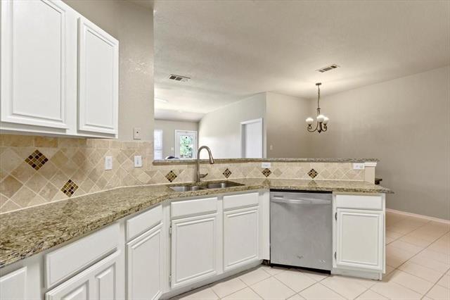 Building Photo - 7617 Dockside Dr