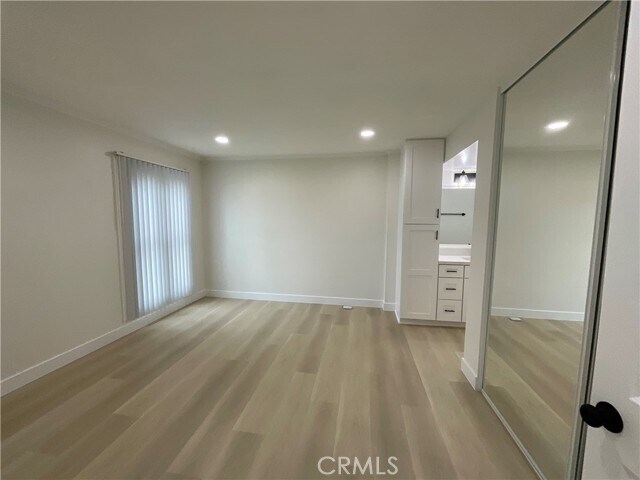 Building Photo - 9745 Port Royal Cir