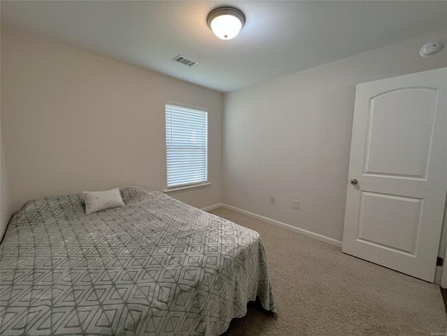 Building Photo - 467 Buena Vista Wy