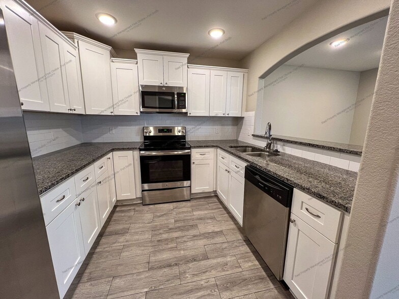 Building Photo - 6621 Leightyn Ln