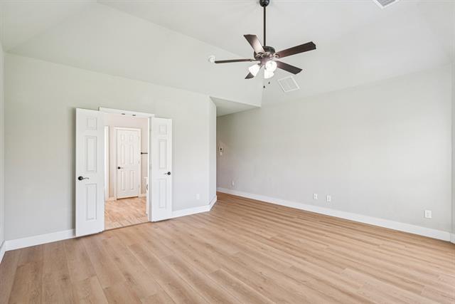 Building Photo - 6043 Oakmere Ln