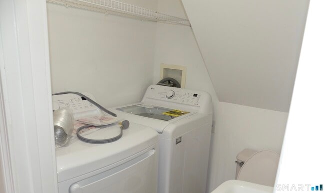 Building Photo - 21 Winthrop Rd