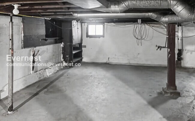 Building Photo - 1093 Georgia Ave