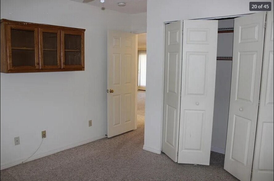 Building Photo - 8101 Setters Point Dr
