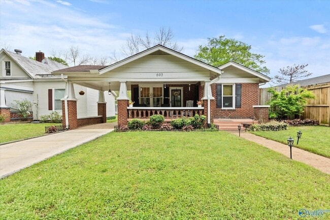 Building Photo - 603 Prospect Dr SE