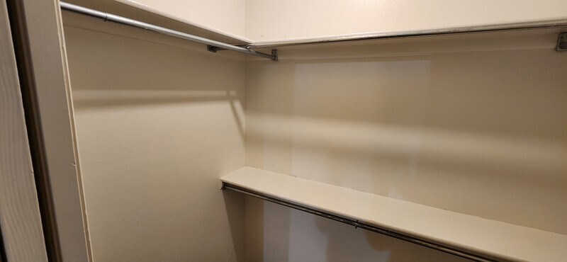Building Photo - 479 E 820 S