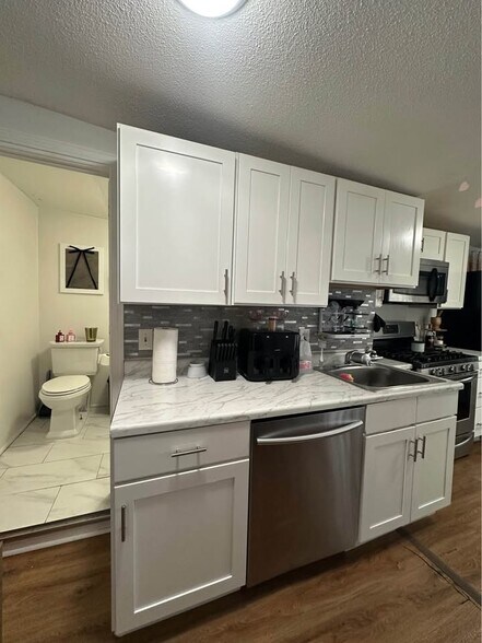 Building Photo - 2 Prospect St