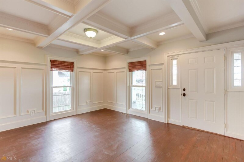 Building Photo - 55 W Shadburn Ave