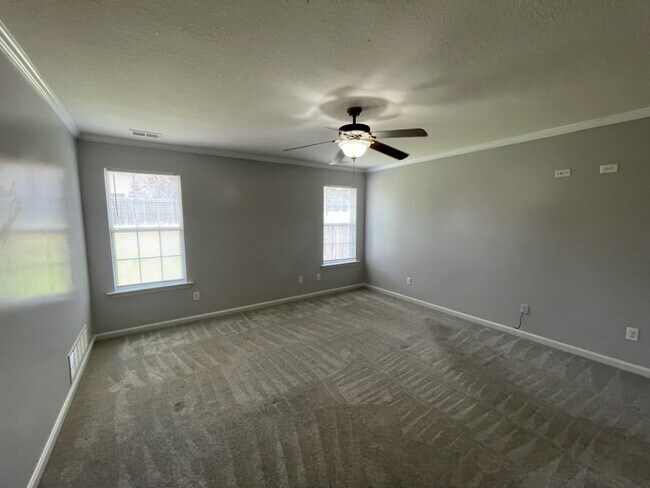 Building Photo - Dickens Place Subdivision