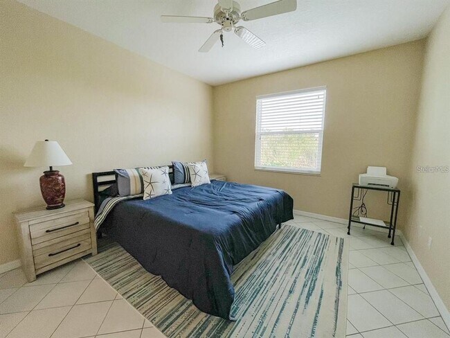 Building Photo - 1802 Auburn Lakes Cir