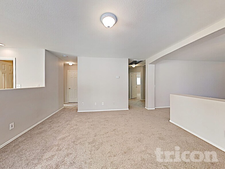 Building Photo - 5013 S 24th Ave