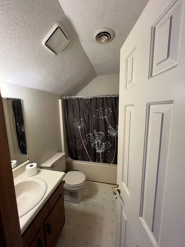 Building Photo - 6165 Stockade Dr