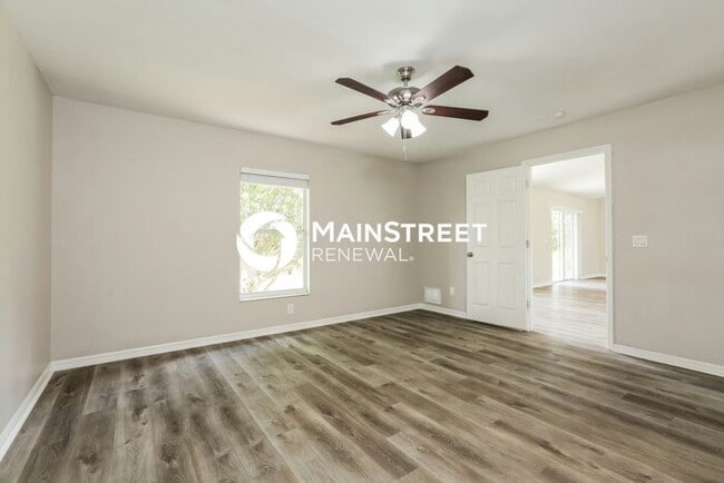Building Photo - 3 Bedroom Pet-Friendly Home in Lehigh Acres, FL with Main Street Renewal