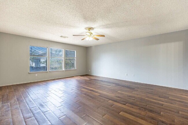 Building Photo - 8423 Parry Path