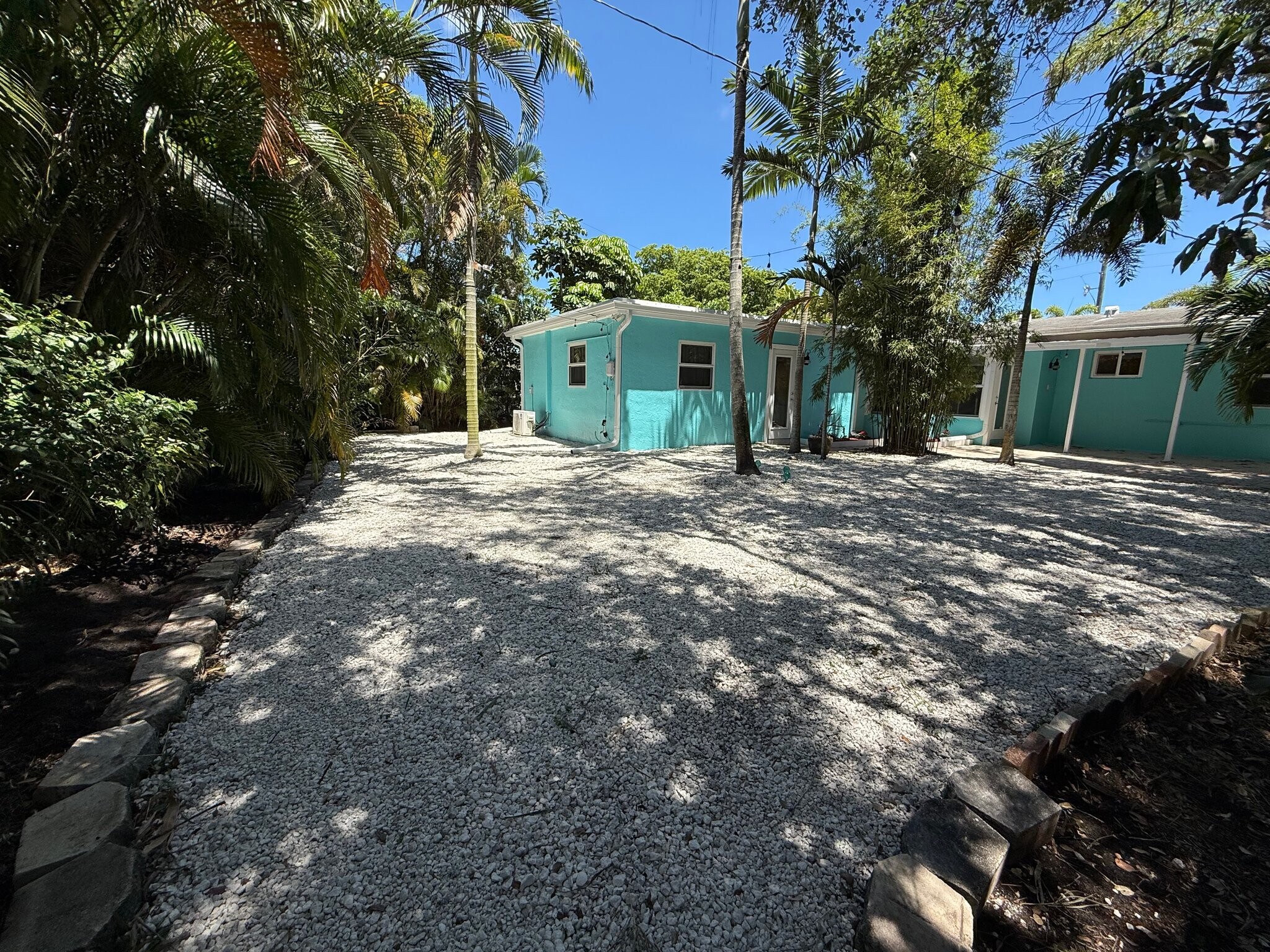 Building Photo - 1413 SW 23rd Ave