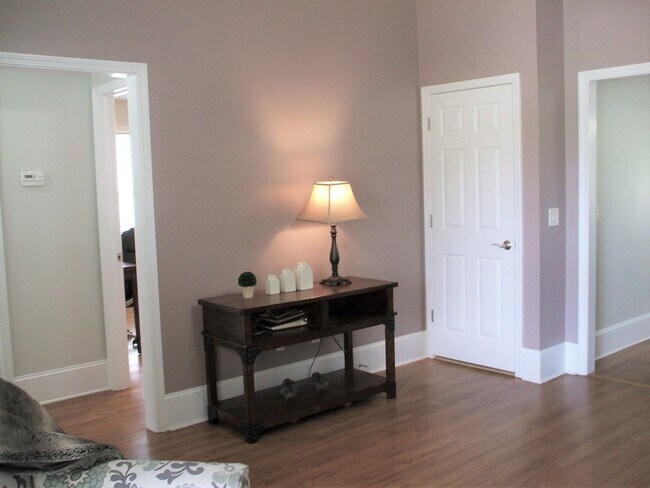 Building Photo - 202 Gwinnett Pl