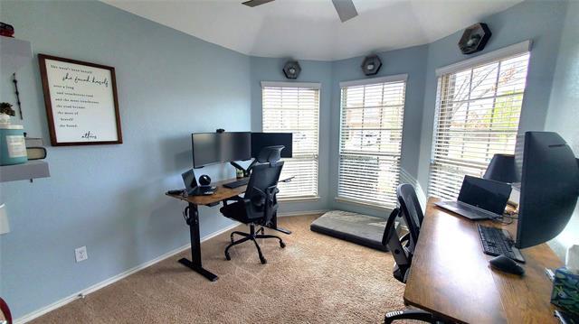 Building Photo - 1020 Lake Meadow Ln