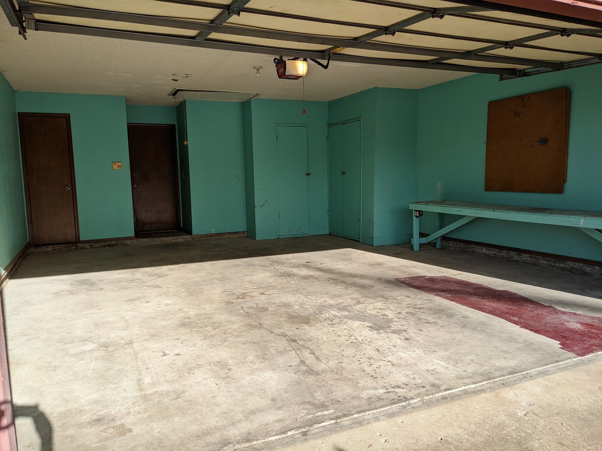 Spacious 2 Car garage with added storage space - 1616 Julie Plz