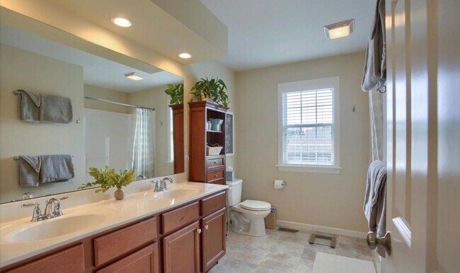Building Photo - 834 Northern Spy Dr