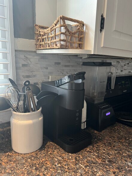 Building Photo - 53 1st St