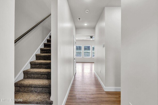 Building Photo - Lacey Court