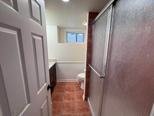 Building Photo - 754 Spring Rd