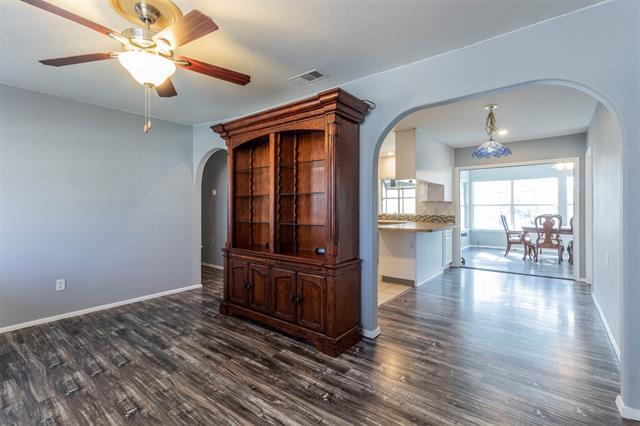 Building Photo - 501 Bell Dr