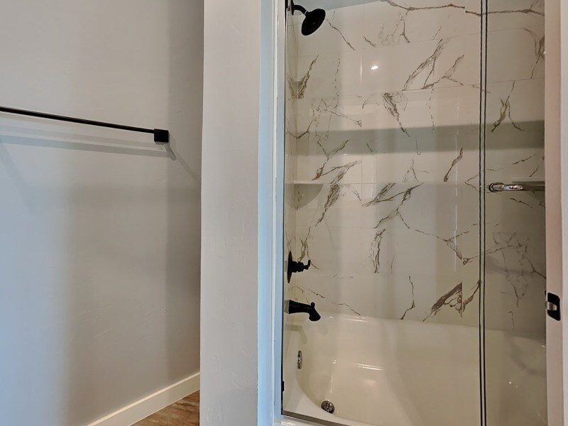 Building Photo - 312 W 3rd St