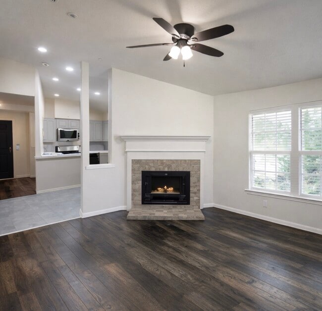 Building Photo - 1035 Auburn View Ln