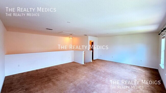 Building Photo - 4067 Knott Dr