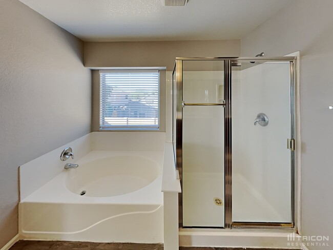 Building Photo - 22340 Dietz Dr