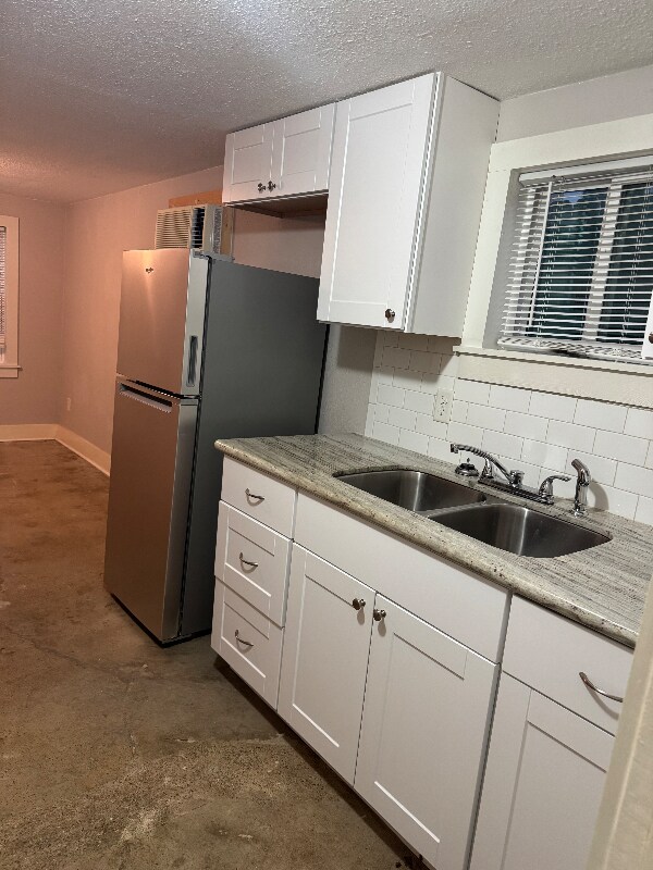 Building Photo - 4601 Hain St