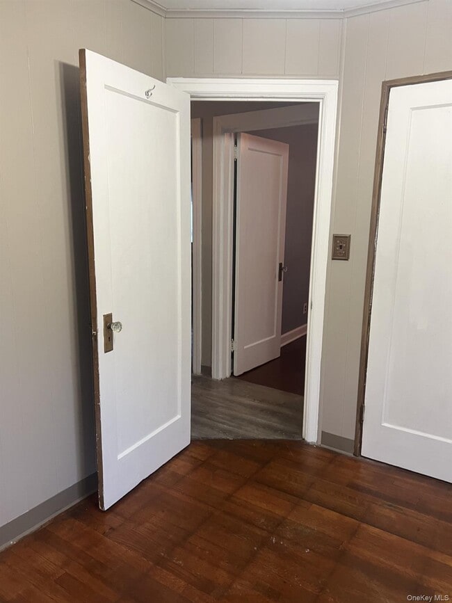 Building Photo - 6A Post Rd