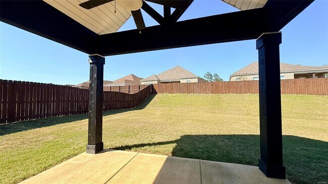 Building Photo - 1219 McClain Dr