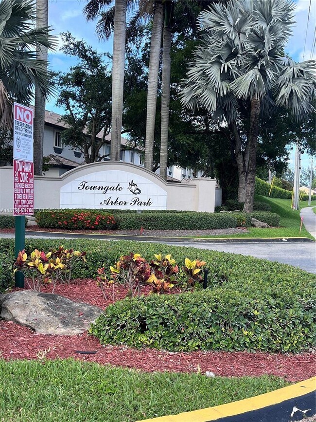 Building Photo - 2320 SE 23rd Rd