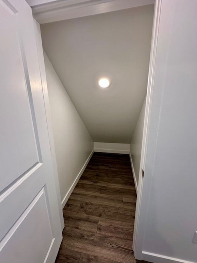 Building Photo - End Unit Townhome