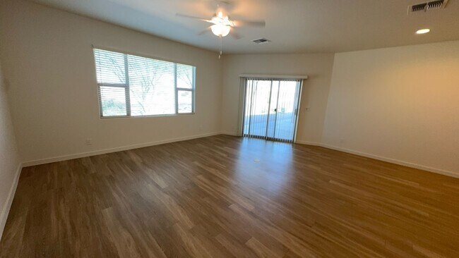 Building Photo - Sunland Springs Village 55+ Community