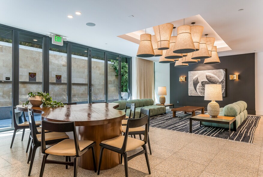 Building Photo - 10777 Wilshire Blvd