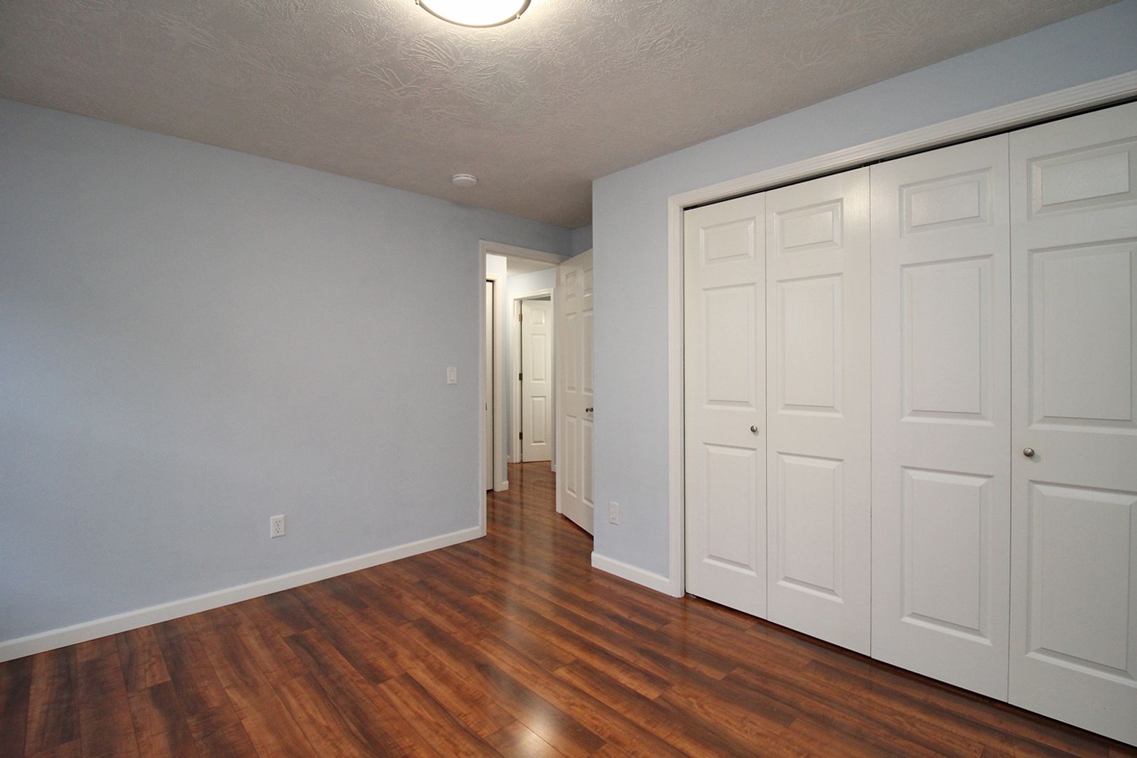 Building Photo - 601 SE 71st Ave