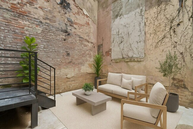 Building Photo - 1432 Ogden St