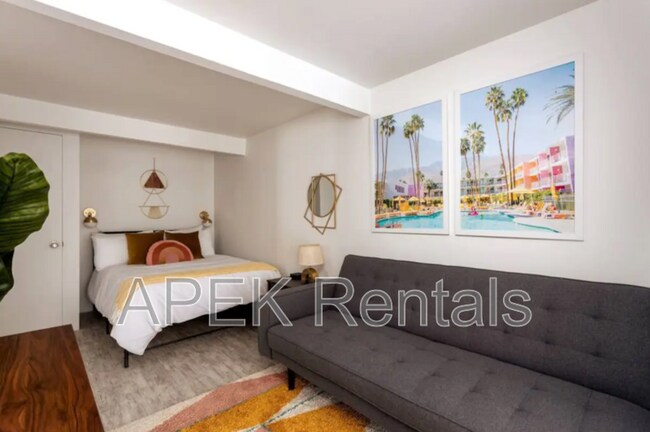 Building Photo - 547 N Sunrise Way