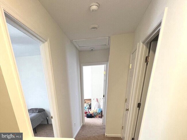 Building Photo - 2405 Gifhorn Ct