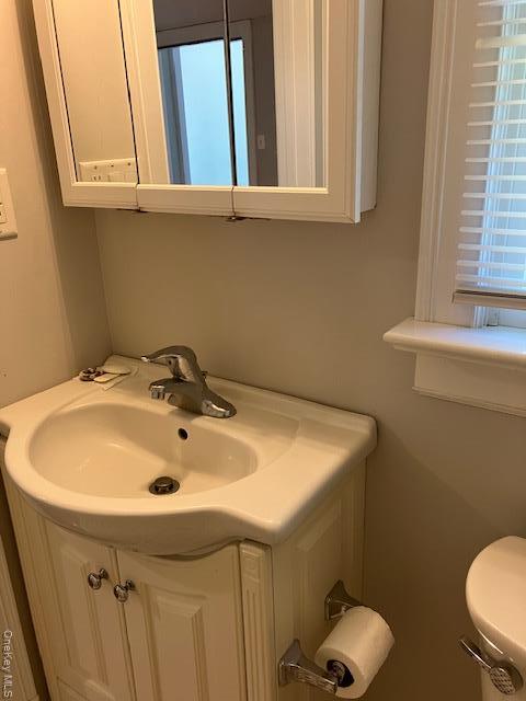 Building Photo - 101 Maple Ave