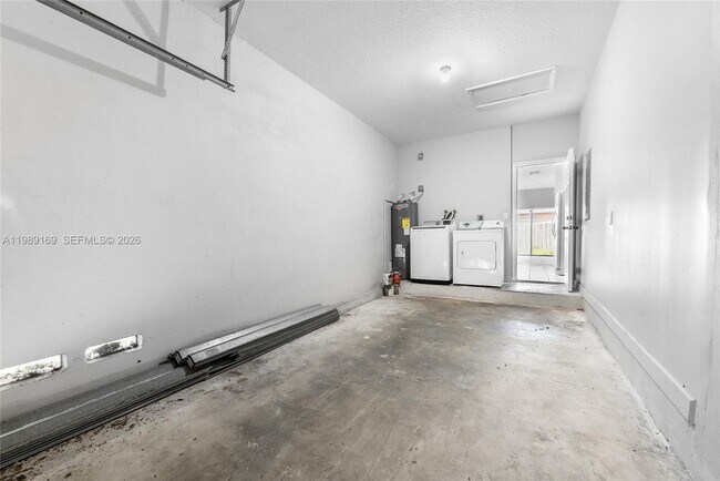 Building Photo - 22901 SW 114th Ave