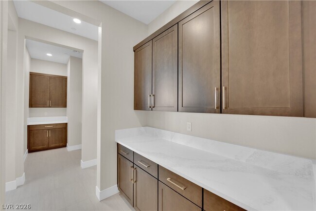 Building Photo - 10663 Stone Ledge Ave