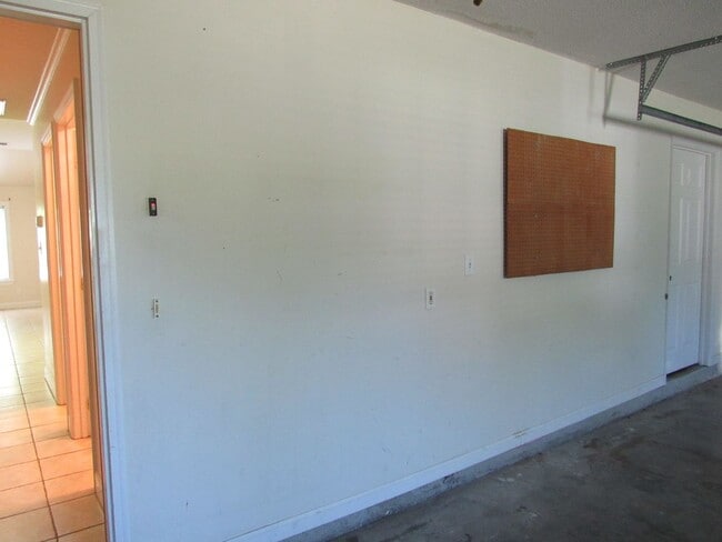 Building Photo - Foxborough Subdivision