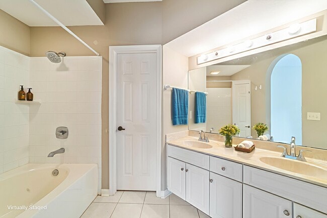 Building Photo - 2431 Vista Cove Rd